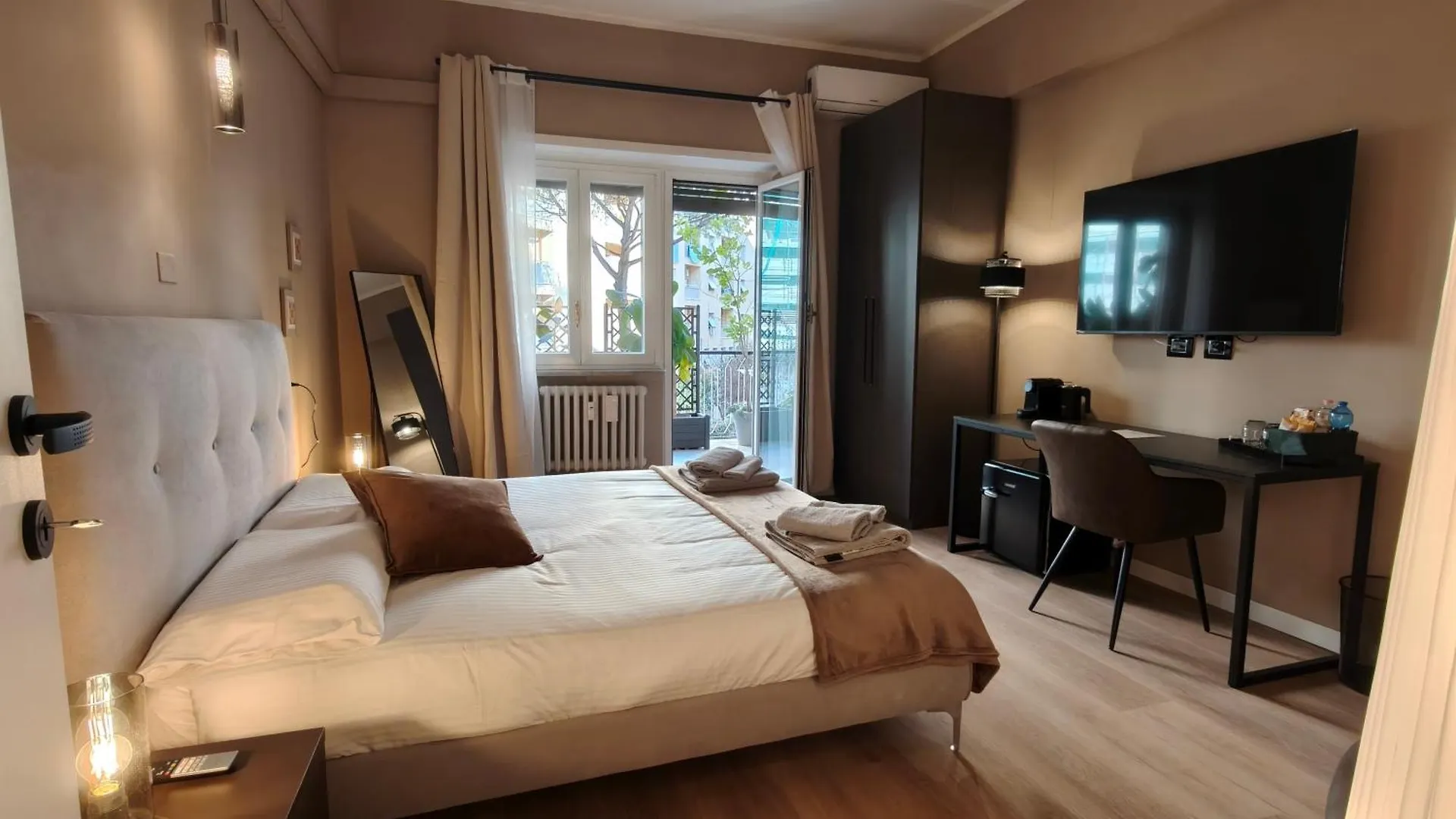 Adr Charme B&B Roma Bed & Breakfast