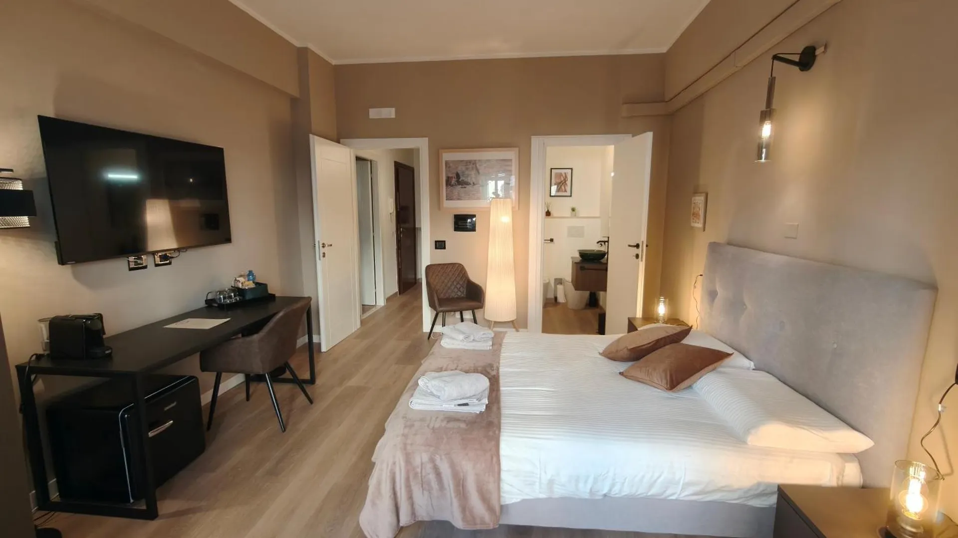 Adr Charme B&B Roma Bed & Breakfast